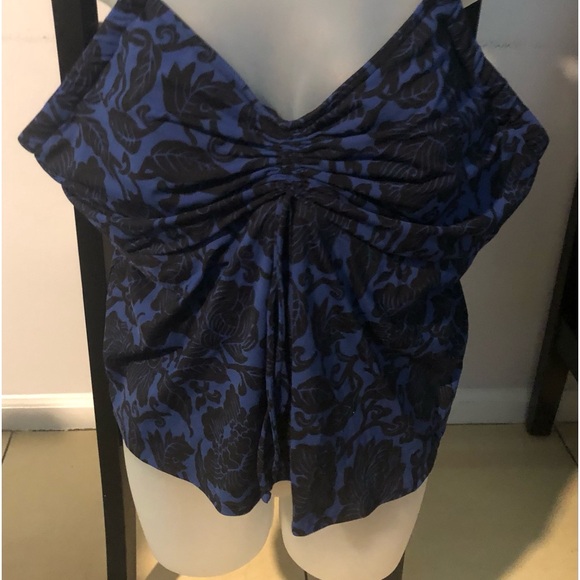 Land’s End swimwear tankini top in size 20W. Blue and black. EUC - Picture 1 of 4